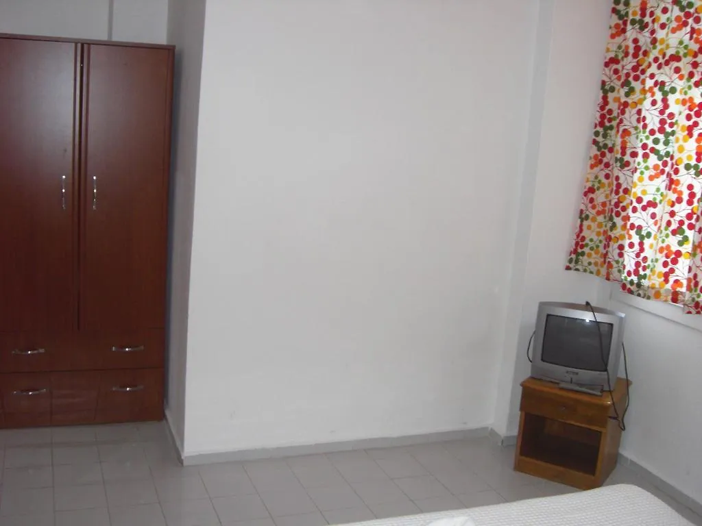 Tolan Apartments İçmeler 3*,  Türkiye